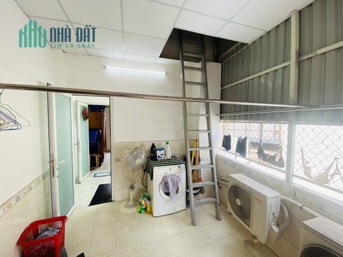 Siêu rẻ nhà Phường4 Quận3 35m2 3lầu 4tỷ500triệu.