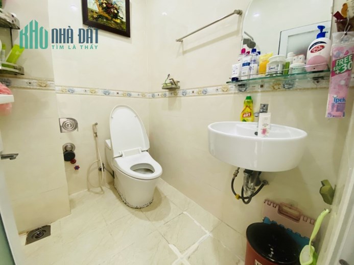 Siêu rẻ nhà Phường4 Quận3 35m2 3lầu 4tỷ500triệu.