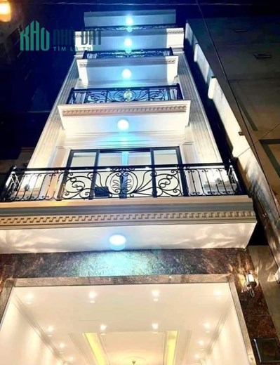 Cho Thuê Nhà #HỒ_TÙNG_MẬU Đẹp BẤN LOẠN. 45m2. 4 Ngủ Sàn Gỗ Sang Trọng. Full Đồ. Rẻ 15 tr/tháng