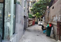 Bán đất Lạc Long Quân, Cầu Giấy. 172m2; MT10.5m; giá 33 tỷ. Phương
