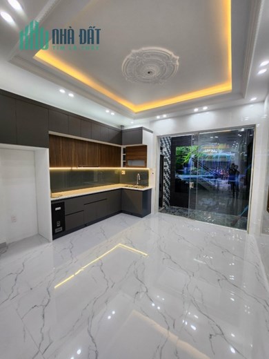 Bán nhà đẹp mới tinh tuyến 2 Cát Bi, 63m 4 tầng, ngõ 5m, GIÁ 5.35 tỉ cực sang trọng