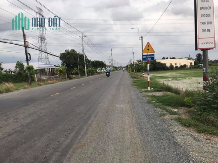 Bán đất mặt tiền DT833 thị trấn Tân Trụ huyện Tân Trụ.
