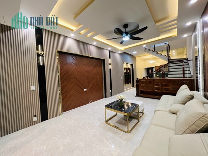 Bán nhà diện tích 52m 4 tầng, ngõ 5m ô.tô đỗ cửa 24h, GIÁ 2.95 tỉ phố Thư Trung - Đằng Lâm