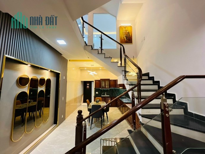 Bán nhà diện tích 52m 4 tầng, ngõ 5m ô.tô đỗ cửa 24h, GIÁ 2.95 tỉ phố Thư Trung - Đằng Lâm