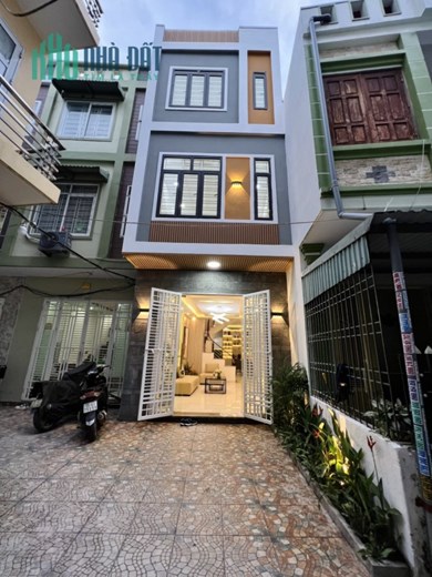 Bán nhà phố 213 Thiên Lôi, diện tích 44m 3 tầng, sân trước cực rộng, GIÁ 2.19 tỉ nhà đẹp