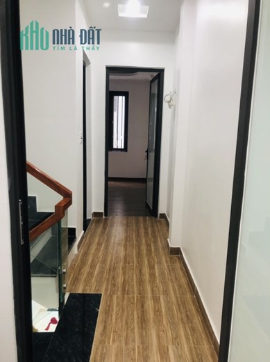 Bán nhà xây mới độc lập sân cổng ngõ 213 Thiên Lôi, diện tích 41m 4 tầng, GIÁ 2.95 tỉ