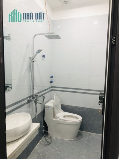 Bán nhà xây mới độc lập sân cổng ngõ 213 Thiên Lôi, diện tích 41m 4 tầng, GIÁ 2.95 tỉ
