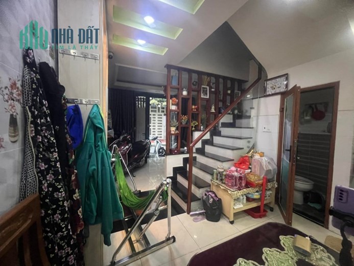 Cần Mua Nhà Chợ Tân Huong Tân Phú, 55m2, 3 Tầng, Tiện hoạt động KD. Chỉ 4 Tỷ