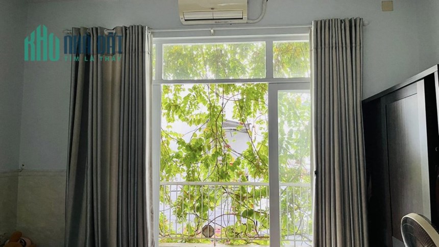 Đường Tân Hương, Quận Tân Phú, Nhà 55m2, Hẻm Nhựa. Kd Tốt. Chỉ 4 Tỷ