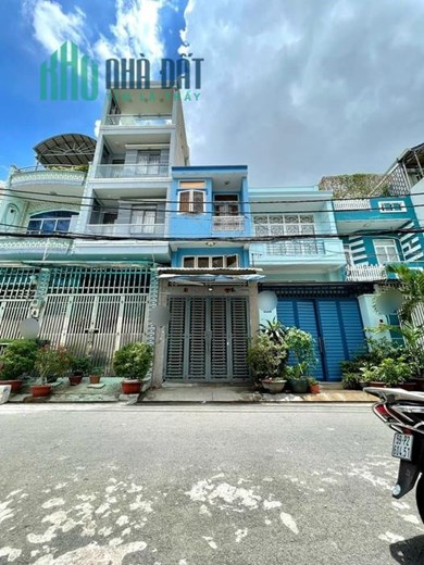 Hẻm nhựa 10m Ngay Chợ Tân Hương, 2 Tầng, Khu vip , Chủ Ngộp Nặng Cần Bán Gáp.