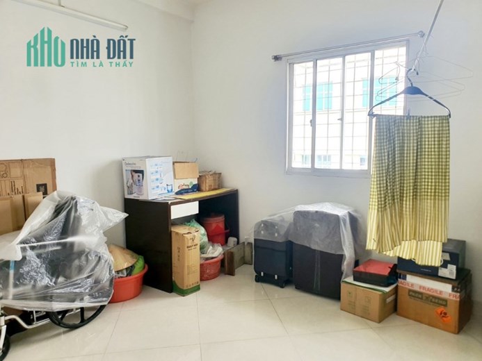 Bán chung cư Hùng Vương Mạc Thiên Tích Quận 5 75m2 chỉ nhỉnh 2 tỷ