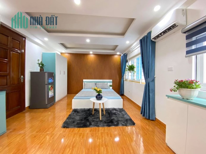 Bán gấp nhà dân xây Lai Xá, 5 tầng lô góc ô tô, giá 3.9 tỷ