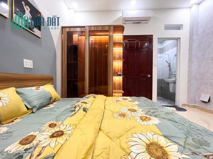Bán Nhà MTKD Lô Góc Đường Văn Cao, Quận Tân Phú. 4x12x 3 Tầng, Kinh Doanh tốt nhất có thể. Chỉ 5.5