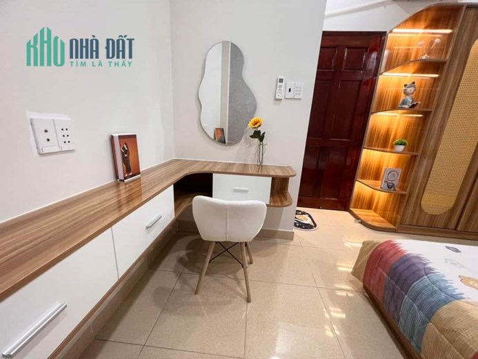 Bán Nhà MTKD Lô Góc Đường Văn Cao, Quận Tân Phú. 4x12x 3 Tầng, Kinh Doanh tốt nhất có thể. Chỉ 5.5