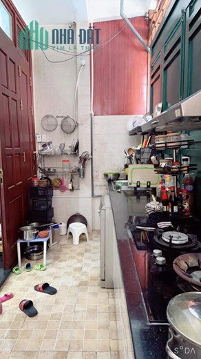 Nhà Thông Hoàng sa - DT 60m2 - Ngang gần 5m - khu vực kinh doanh sầm uất - nhỉnh 4 tỷ
