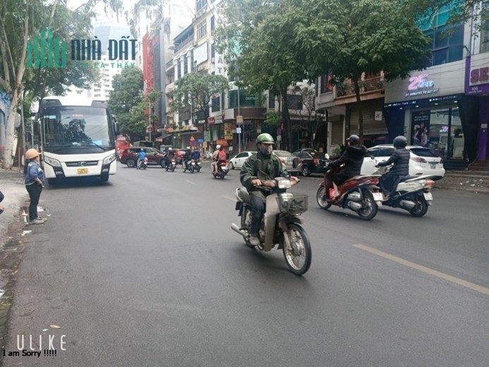 Bán gấp căn nhà phố Vạn Phúc, Hà Đông, lô góc, KD, ô tô, 60m, 3 tầng giá 6.2 tỷ.