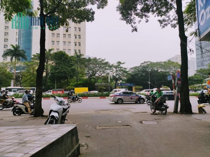 Tin giật gân ! bán đất tặng nhà Trần Duy Hưng  ôtô 108m chỉ có 17,2 tỷ