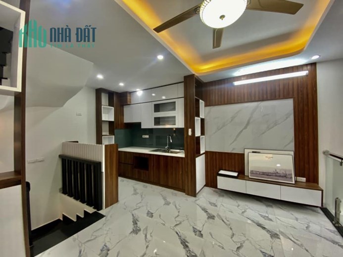 Bán nhà 46m2 phố Âu Cơ, Tây Hồ Ngõ Ô tô 7 chỗ phi Kinh doanh vô địch 3.7 Tỷ