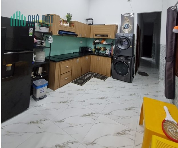 Nhà Trần Văn Dư, 100m ra Biển Mỹ Khê, 170m2, Ngang 7