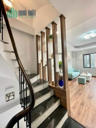 Nhà đẹp giá ngon phố Lê Trọng Tấn - nhà xây mới kính koong 50m- 5 tỷ.