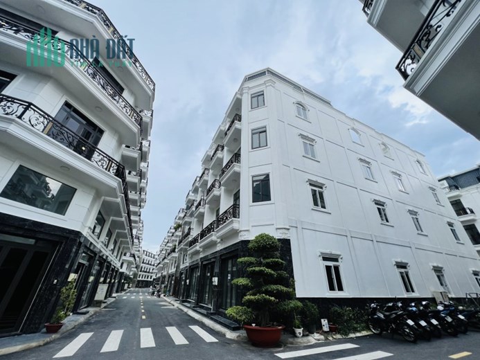 Khu Nhà Phố Liền kề Hót Nhất Q12- 68 căn - Thạnh xuân- Quận 12- SHR từng căn- 5ty1- Thiện chí gặp