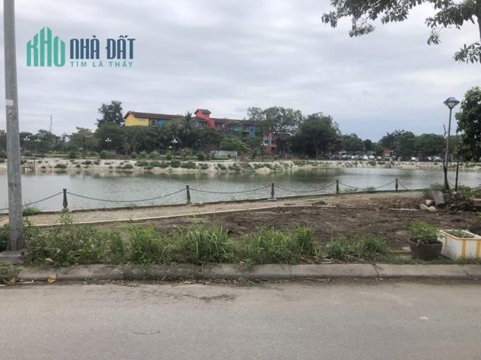 Bán đất Thạch Bàn, Lô góc, ô tô, 40 m2, MT 8 m, chỉ nhĩnh 2 tỷ.