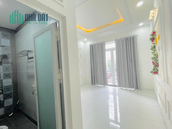 CHÍNH CHỦ BÁN NHÀ XE HƠI ĐỖ CỬA NGÀY ĐÊM - 68M2 VỊ TRÍ SIÊU ĐẸP - TRƯỜNG THỌ THỦ ĐỨC.