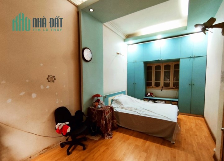 BÁN NHÀ GIÁ RẺ! Thụy Khuê – Trích Sài Tây Hồ - Nhà mặt ngõ 3.5m – Nhỉnh 5 tỷ.
