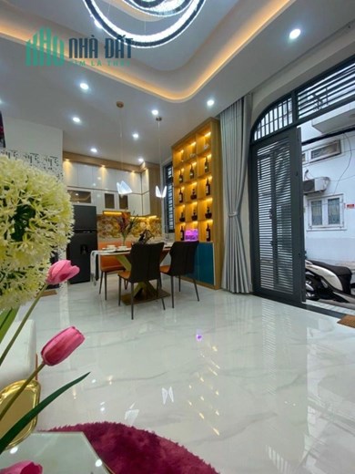 BÁN GẤP NHÀ PHƯỜNG TĂNG NHƠN PHÚ A QUẬN 9 
GIÁ NHỈNH 3 TỶ