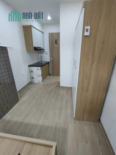 HIẾM. Nhà Trần Khát Chân, tự xây ở luôn, 30 m ra mặt phố, 5 phút lên Hồ Gươm. DT 43M* 5 T* MT 5.5M.