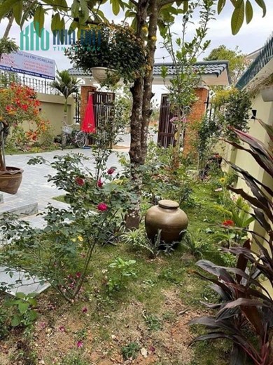 Cho thuê biệt thự nhà vườn tại Khai Quang 290m2, giá: 20 triệu/ tháng.Liên hệ: 0986.454.393