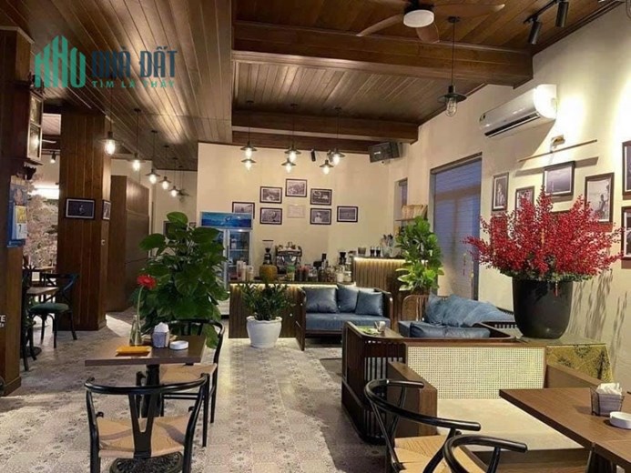 Cho thuê biệt thự nhà vườn tại Khai Quang 290m2, giá: 20 triệu/ tháng.Liên hệ: 0986.454.393