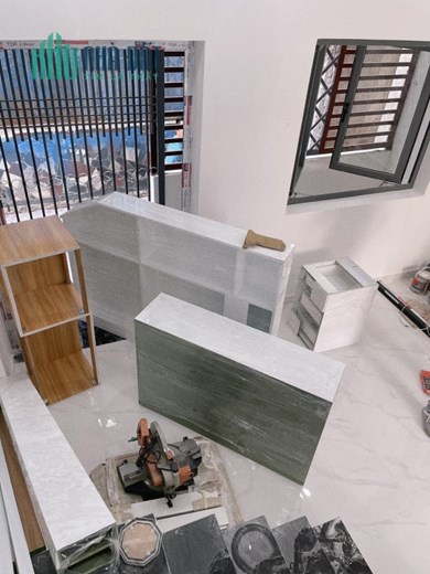 BÌNH THẠNH, SÁT CHỢ BÀ CHIỂU, MỘT SIÊU PHẨM SẮP HOÀN THIỆN - HXH - HAI MẶT HẺM, DT 39m2 1T1L 2Pn