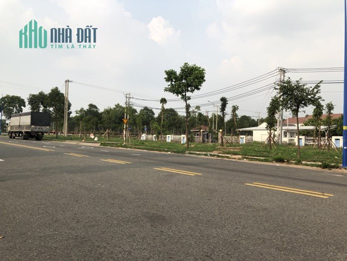 CẮT LỖ 170TR NỀN ĐẤT THỔ CƯ DT 200M2 NGAY TRUNG TÂM CHỢ, UBND. CHỦ THỞ OXI