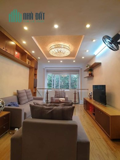 Bán nhà Lê Văn Lương 43m2 kinh doanh, mặt ngõ thông, MT 4m giá bán 4,65 tỷ