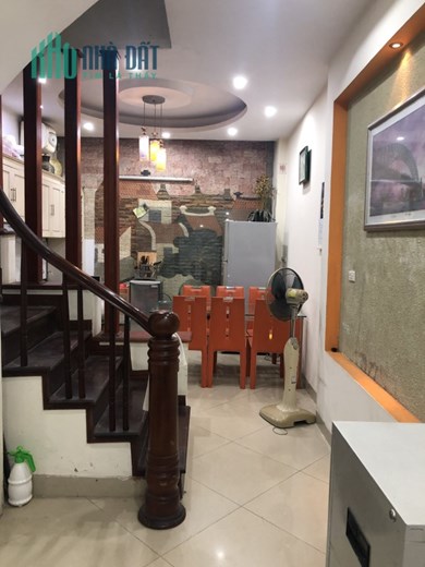 Cần bán gấp nhà ngõ phố Thái Hà, Trung Liệt, Đống Đa dt 45 m2 x 5 t đẹp giá 5 tỷ