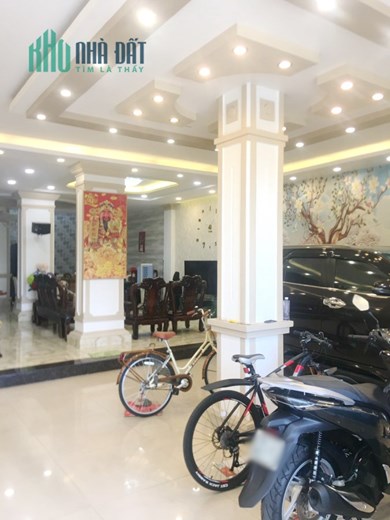 Biệt Thự 5 tầng 8 x 20 đường nội bộ khu Đồng Diều P4Q8. Giá 28 tỷ TL
