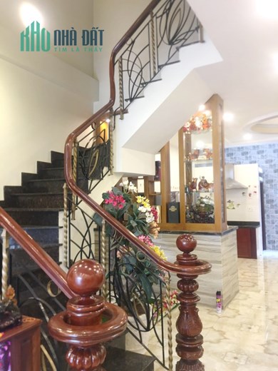 Biệt Thự 5 tầng 8 x 20 đường nội bộ khu Đồng Diều P4Q8. Giá 28 tỷ TL