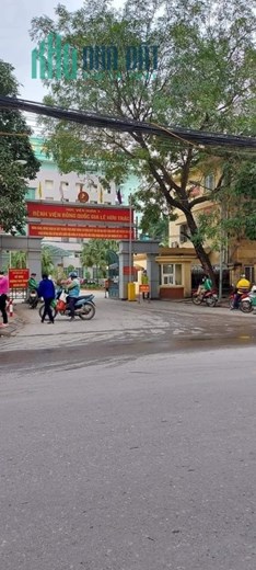 Bán nhà phố Phùng Hưng cạnh Học viện Quân y, 150m2, lô góc rộng 20m, kinh doanh siêu đỉnh