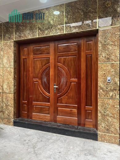 BÁN NHÀ ĐẸP Ở NGAY NGÕ 323 ĐỖ NHUẬN GẦN CÔNG VIÊN HÒA BÌNH 45M LÔ GÓC 5 TẦNG