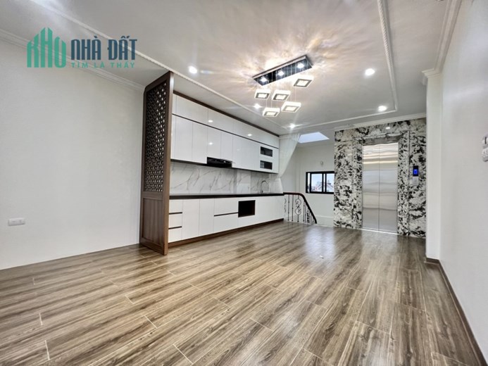 BÁN NHÀ THỤY KHÊ - TÂY HỒ, 6 TẦNG THANG MÁY, PHÂN LÔ Ô TÔ VÀO NHÀ