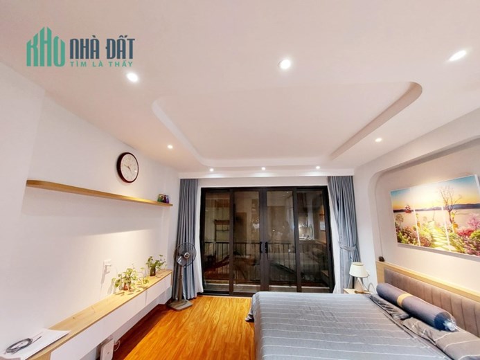 Vip. Nhà Phố Nguyễn Du, Hoàn Kiếm, tự xây, chuẩn 100%, 15m ra phố lớn. Diện tích 45m*5T*mặt tiền