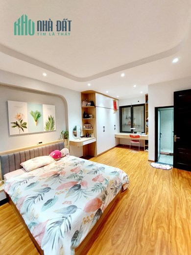 Vip. Nhà Phố Nguyễn Du, Hoàn Kiếm, tự xây, chuẩn 100%, 15m ra phố lớn. Diện tích 45m*5T*mặt tiền