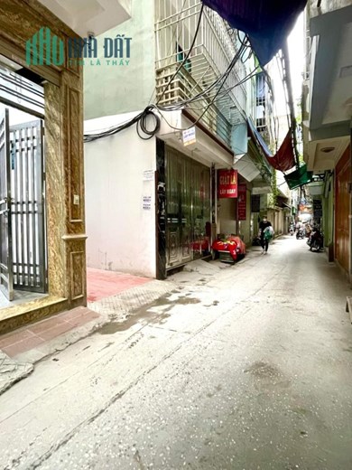 MỸ ĐÌNH - LÔ GÓC - MẶT NGÕ Ô TÔ KINH DOANH - NHÀ KIÊN CỐ.
CÁCH BẾN XE 2KM, SÂN VẬN ĐỘNG 1KM. TIẾP