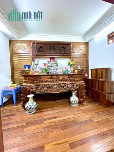 MỸ ĐÌNH - LÔ GÓC - MẶT NGÕ Ô TÔ KINH DOANH - NHÀ KIÊN CỐ.
CÁCH BẾN XE 2KM, SÂN VẬN ĐỘNG 1KM. TIẾP
