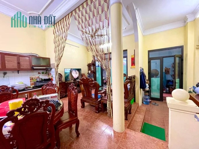 TRUNG TÂM MỸ ĐÌNH -NAM TỪ LIÊM - MỎ VÀNG TRONG LÀNG CHO THUÊ CĂN HỘ.  BÁN ĐẤT TẶNG NHÀ 5 TẦNG. CÁCH