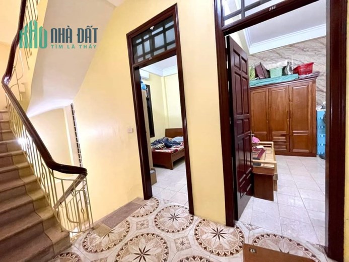 TRUNG TÂM MỸ ĐÌNH -NAM TỪ LIÊM - MỎ VÀNG TRONG LÀNG CHO THUÊ CĂN HỘ.  BÁN ĐẤT TẶNG NHÀ 5 TẦNG. CÁCH