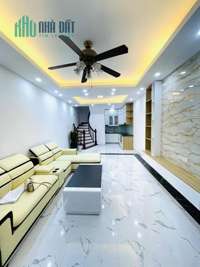 SIÊU HIẾM VÕNG THỊ 50M2 x 5T, Ô TÔ, KINH DOANH BẤT CHẤP, Ở SƯỚNG
-	View Hồ Tây lộng gió triệu đô,