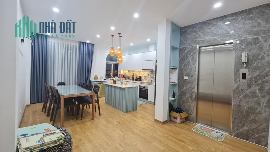 Bán nhà 5 tầng Phố Đội Nhân, Ba Đình 40m2 oto đỗ cửa thiết kế cực kỳ tinh tế MT 5.1m giá 8.5 tỷ