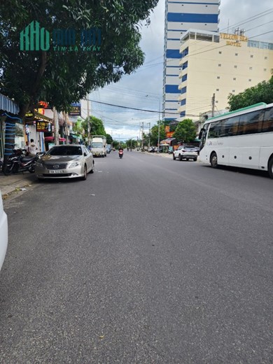 Bán đất MT Dã Tượng Nha Trang 199m2 cách biển 700m